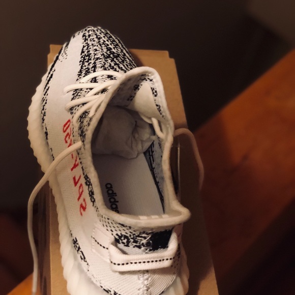 Holiday Classic Yeezy Zebras! - Picture 7 of 8
